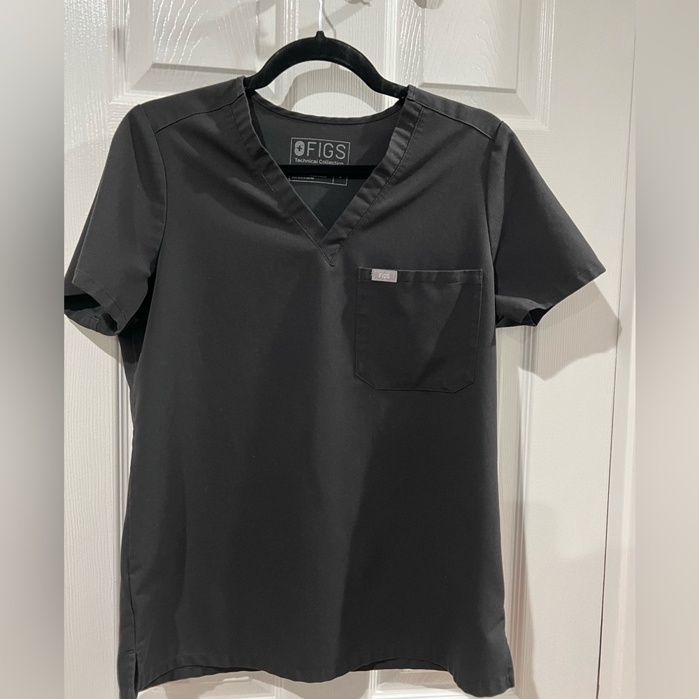 Women’s FIGS Catarina - SMALL - 1 pocket scrub top -black